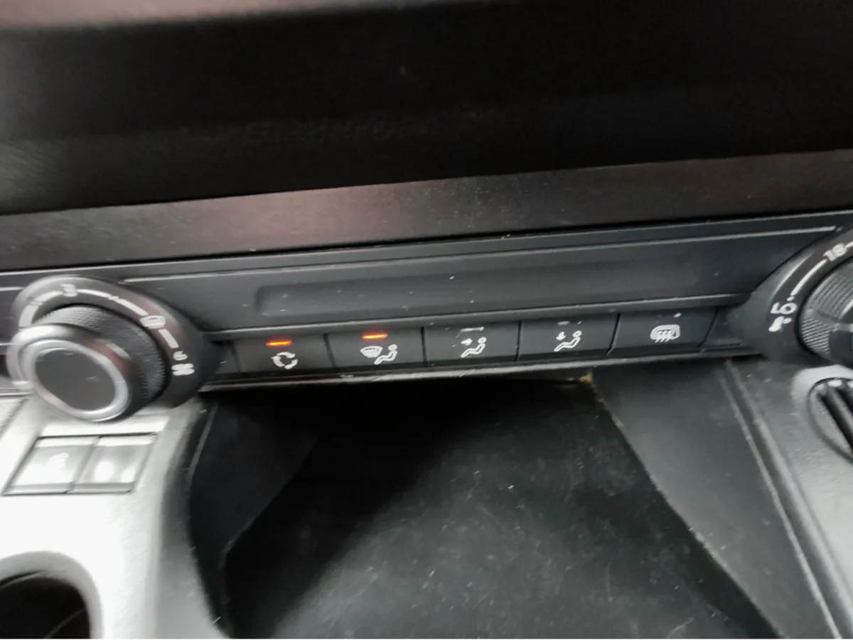 OPEL COMBO L1H1-1.5 100PS DIESEL 6SPEED MANUAL MY2 - Image 2
