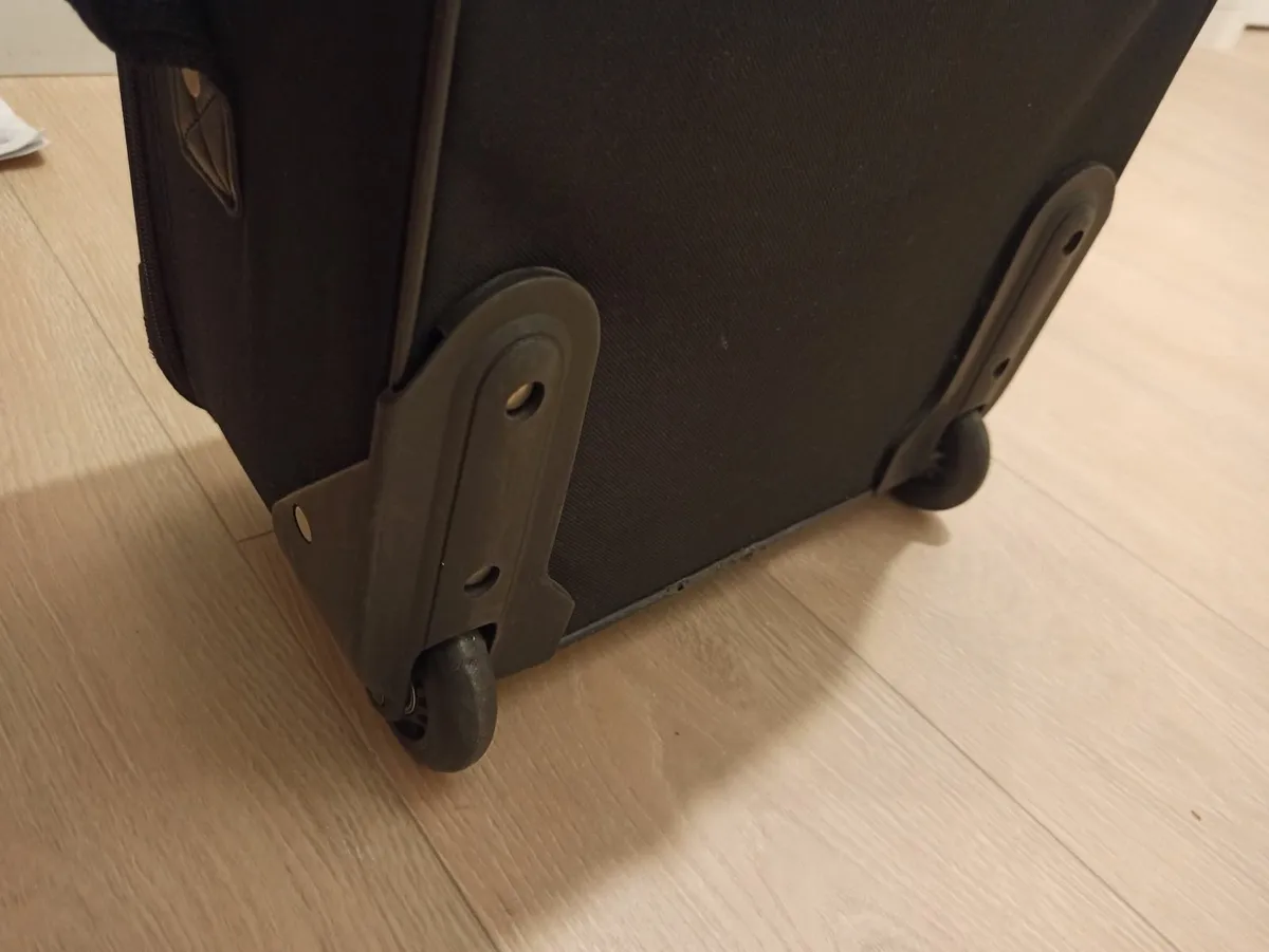 Luggage free delivery - Image 4