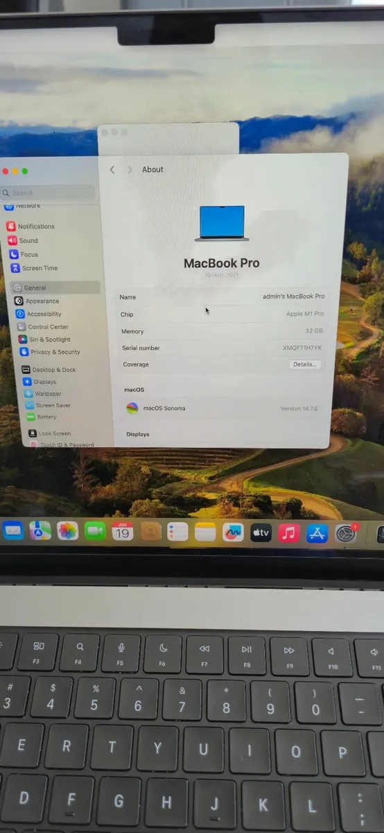 Laptop - Image 3