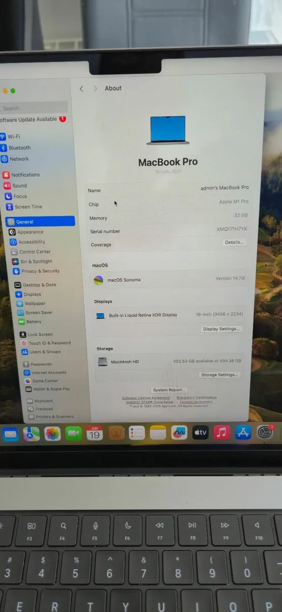 Laptop - Image 4