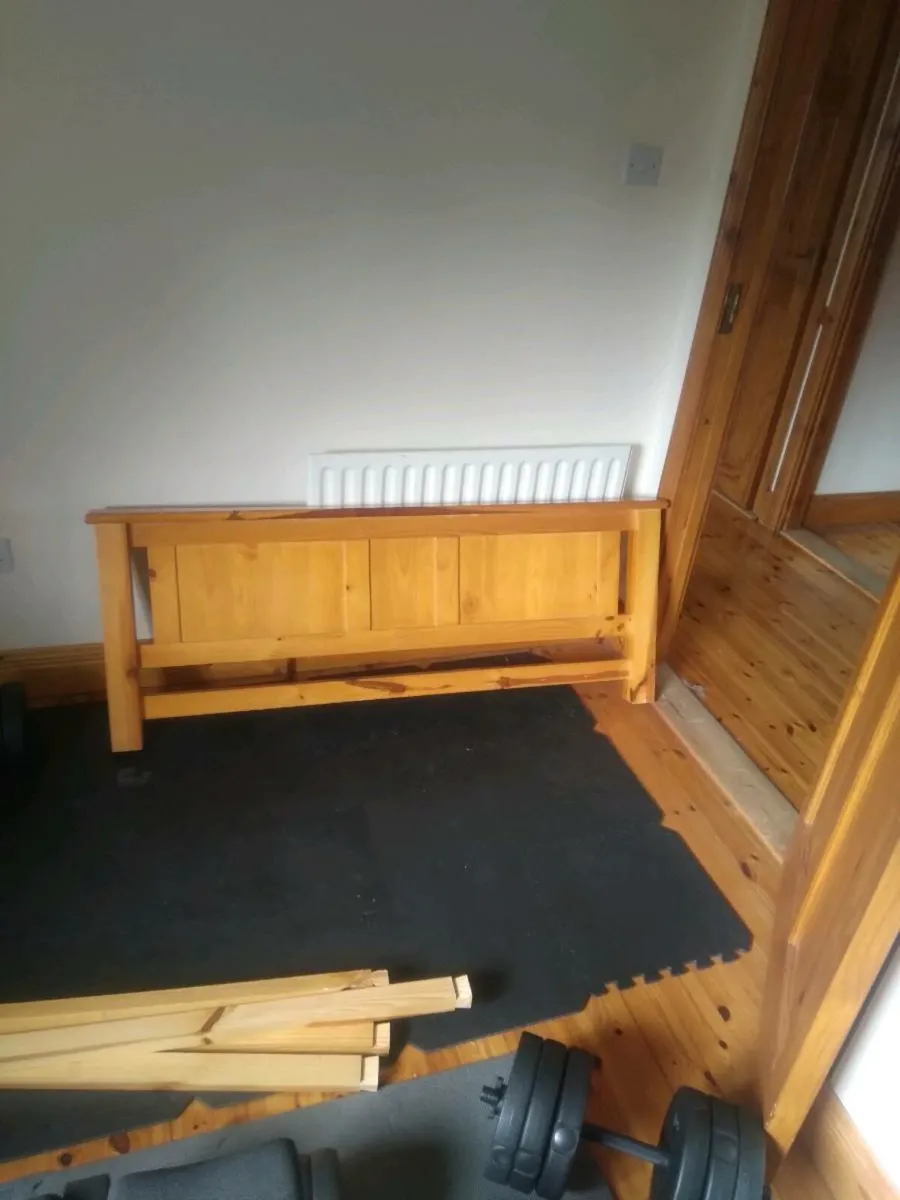Double bed - Image 1