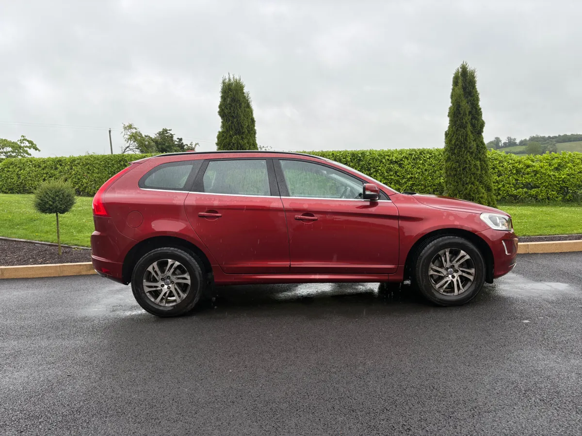 Volvo XC60 2015 - Image 2