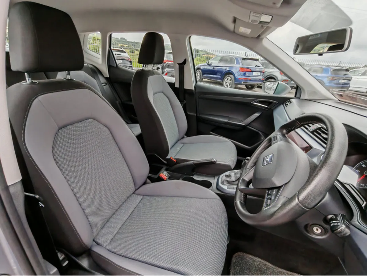SEAT ARONA 1.0 TSI 115HP SE 5DR - Image 4