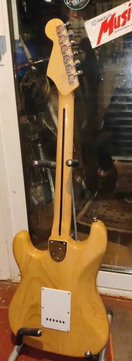SX VTG Series Strat - Image 2