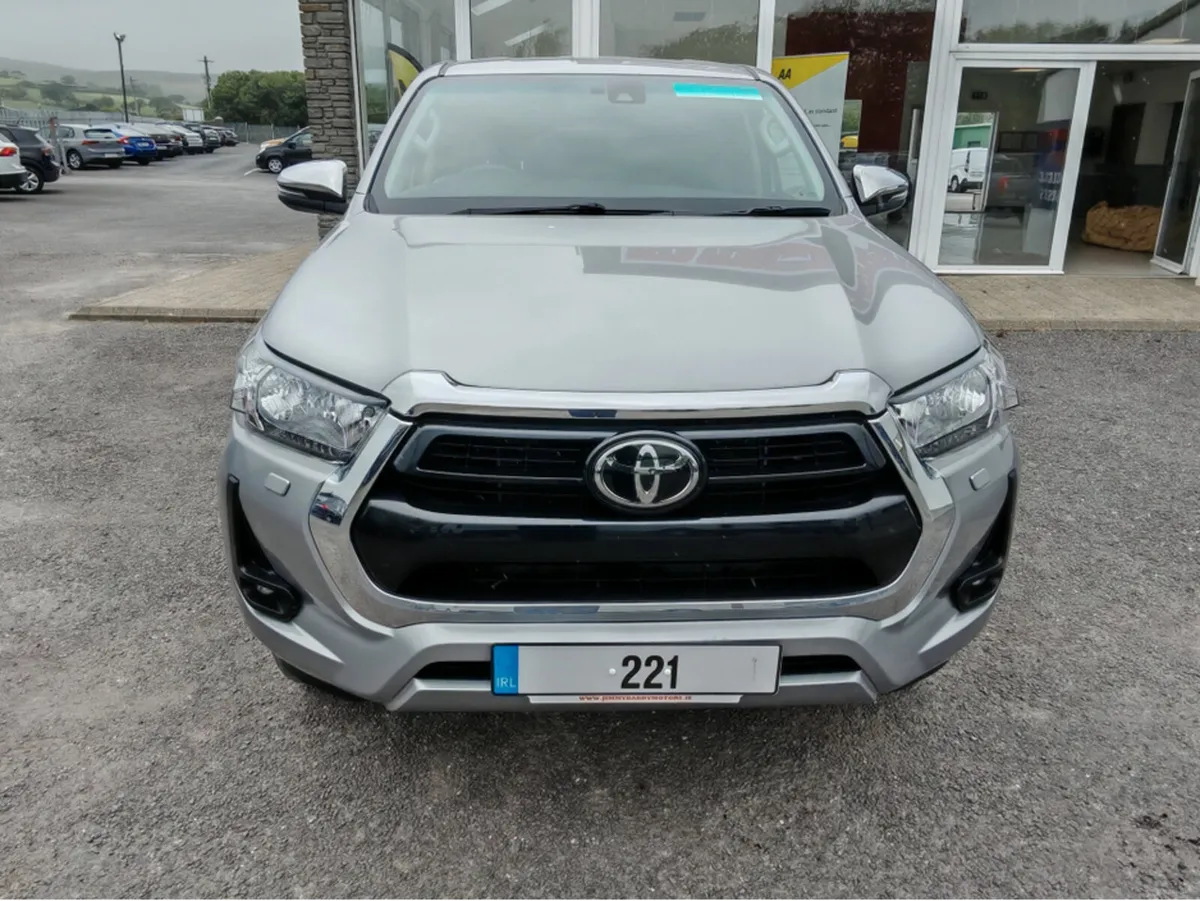 TOYOTA HILUX ICON D-4D 4WD DCB - Image 3