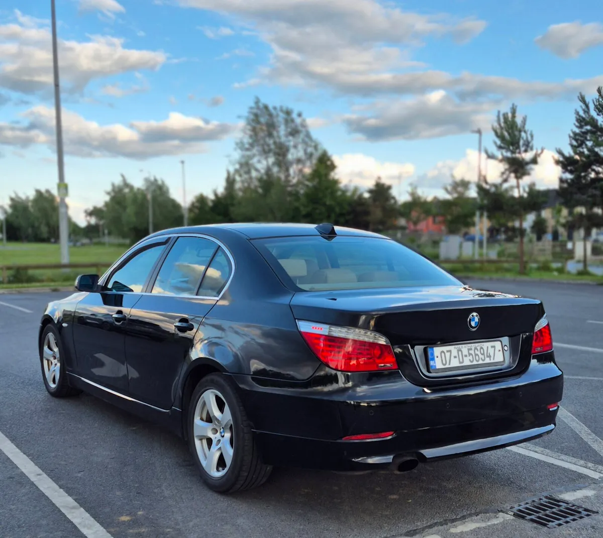 BMW 520 AUTOMATIC - Image 2