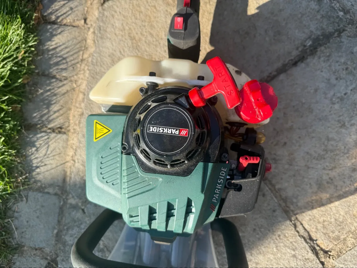 Garden machinery - Image 2