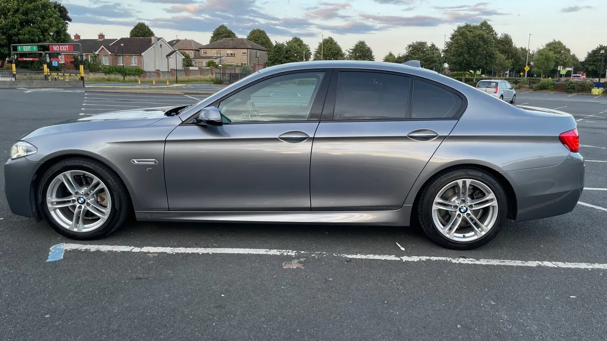 BMW 523i 2.0 Top spec - Image 3