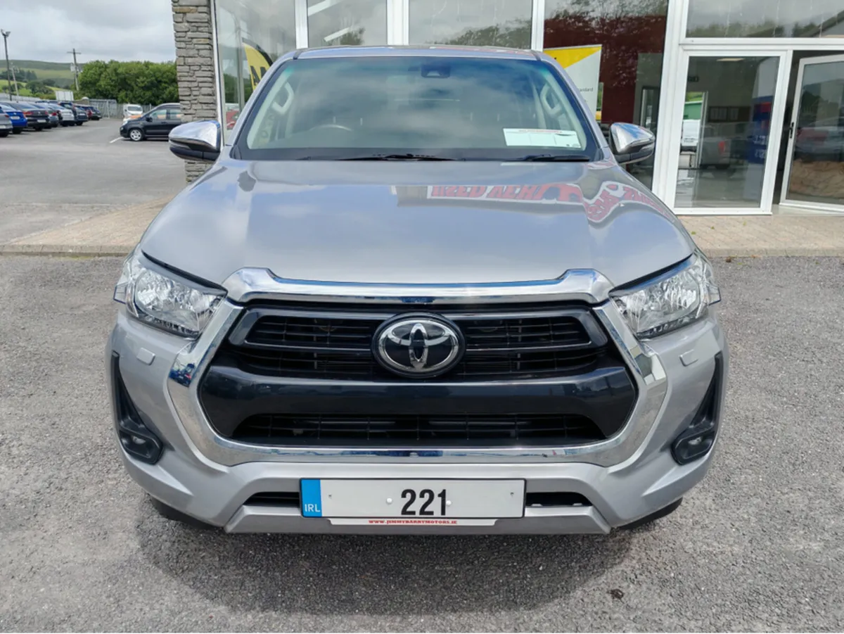 TOYOTA HILUX ICON D-4D 4WD DCB - Image 4