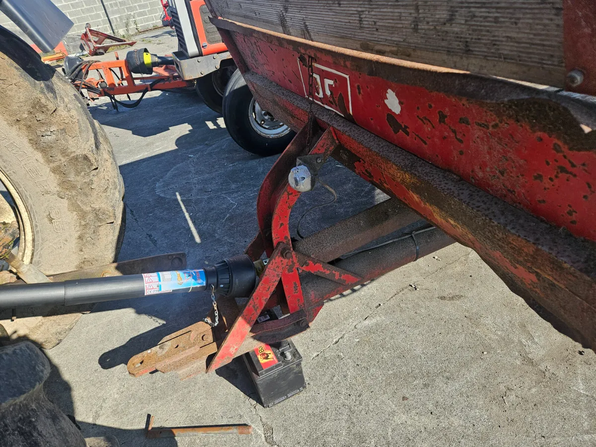 Farm machinery - Image 2