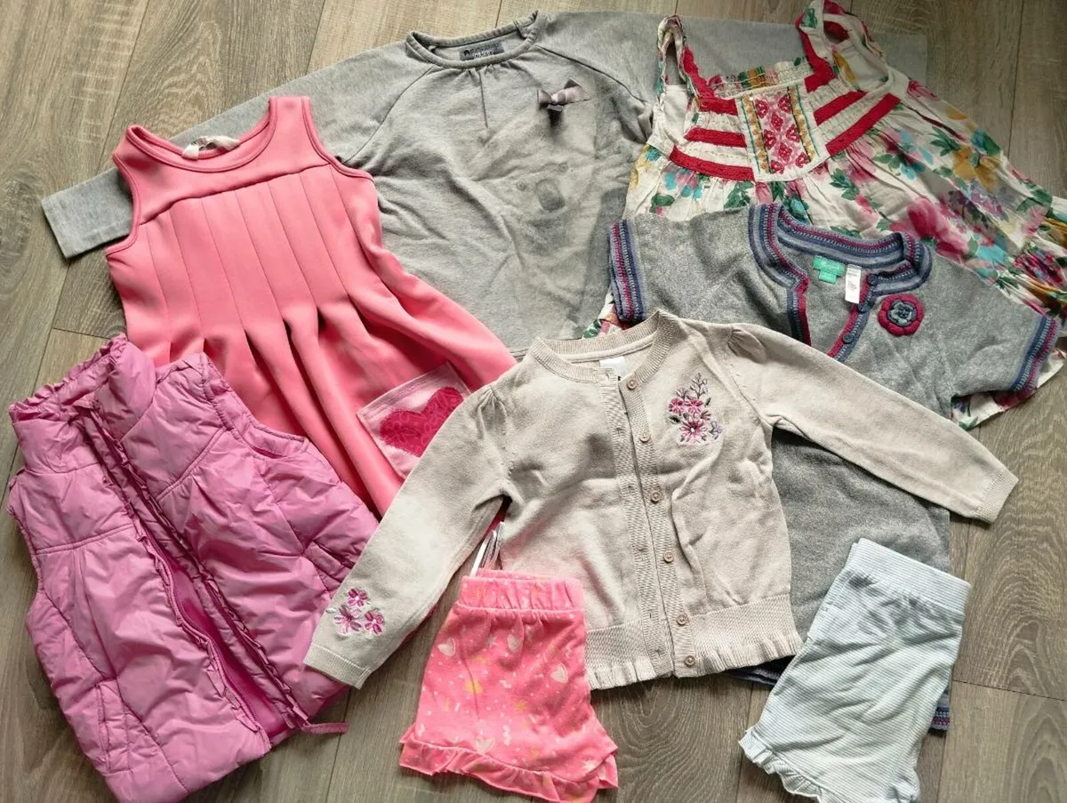 Girls clothes age 2-3 years - Image 1