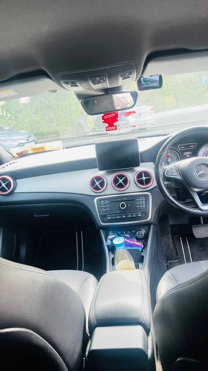 Mercedes Benz CLA 180 1.6L - Image 4