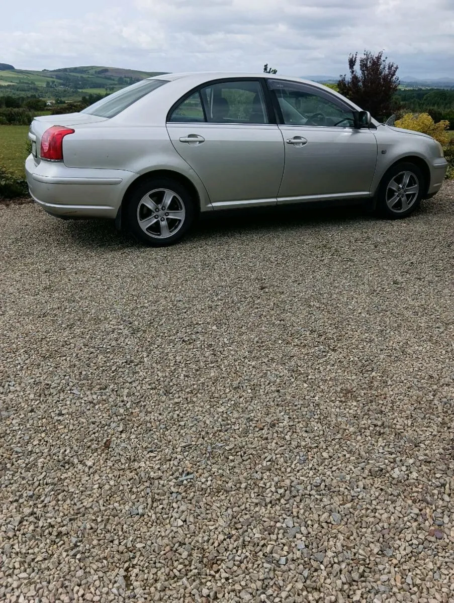 Toyota Avencis - Image 2