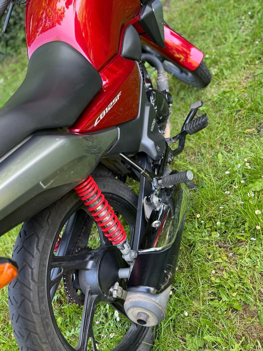 Honda CB125F - Image 4