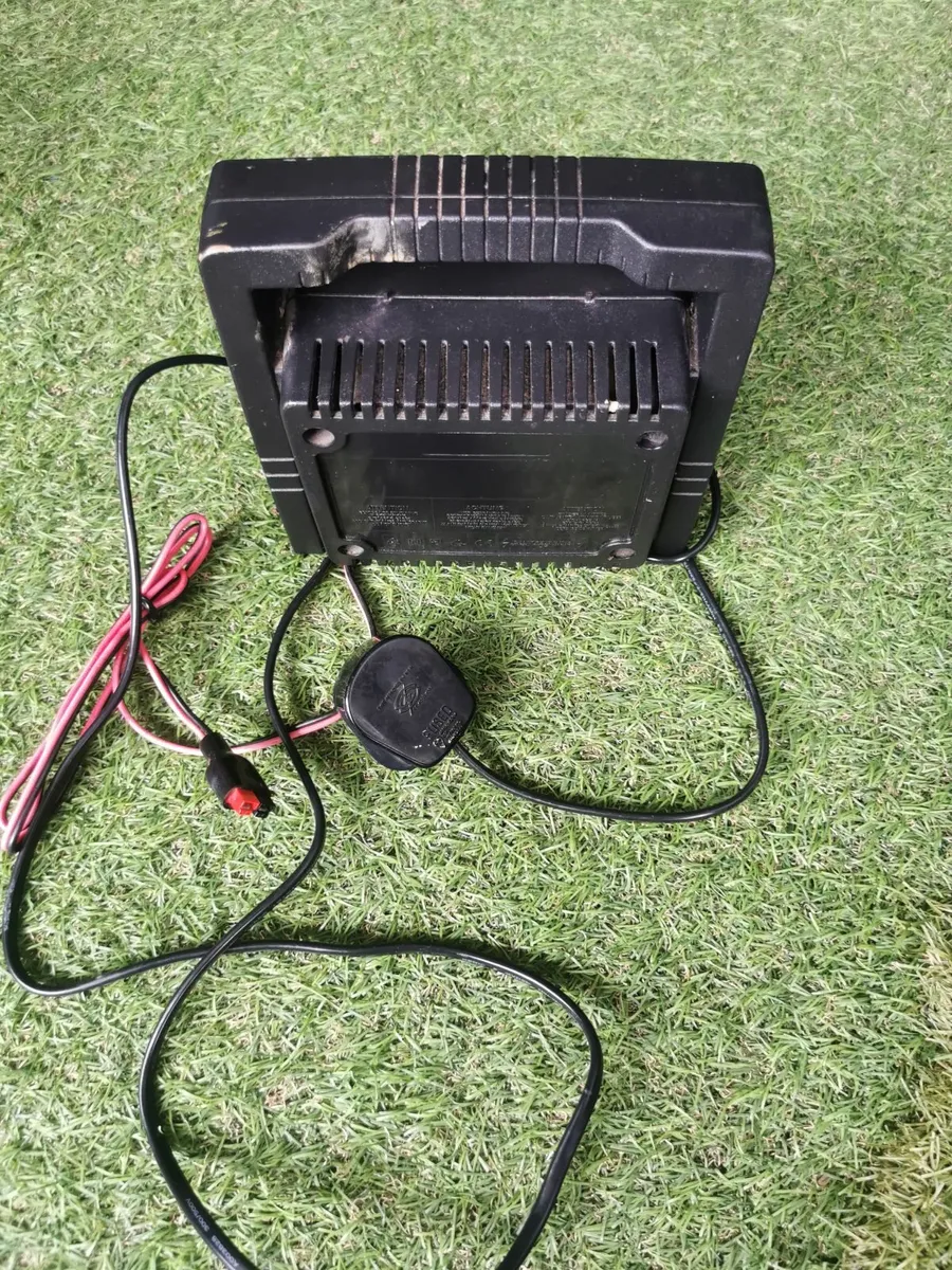 Universal Golf Glider 12volt charger - Image 4