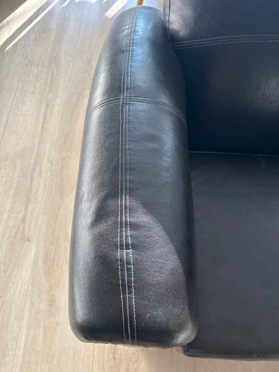 Armchair - Image 3