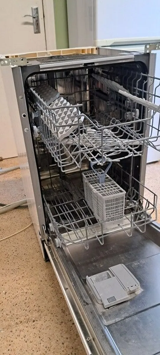 Bush Dishwasher - Image 2