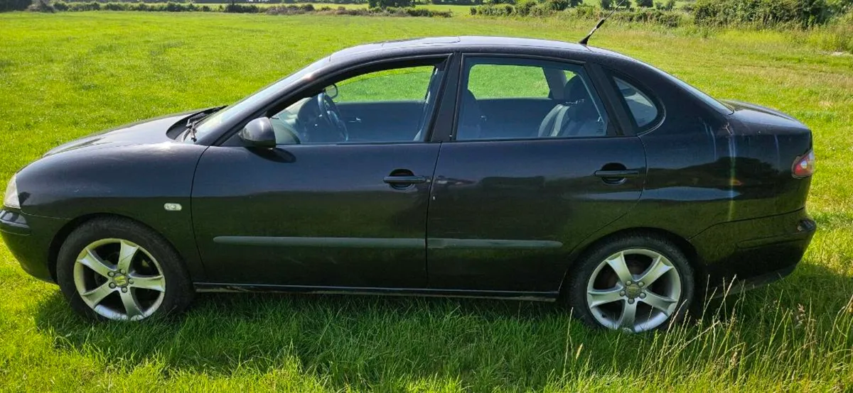 Car - Image 3