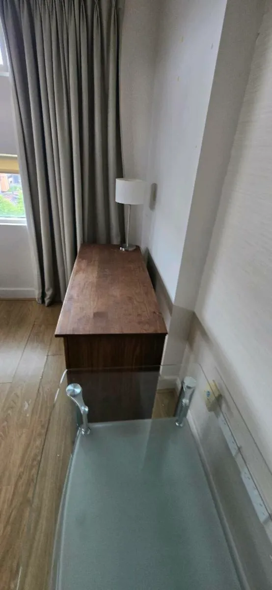 Desk - Image 4