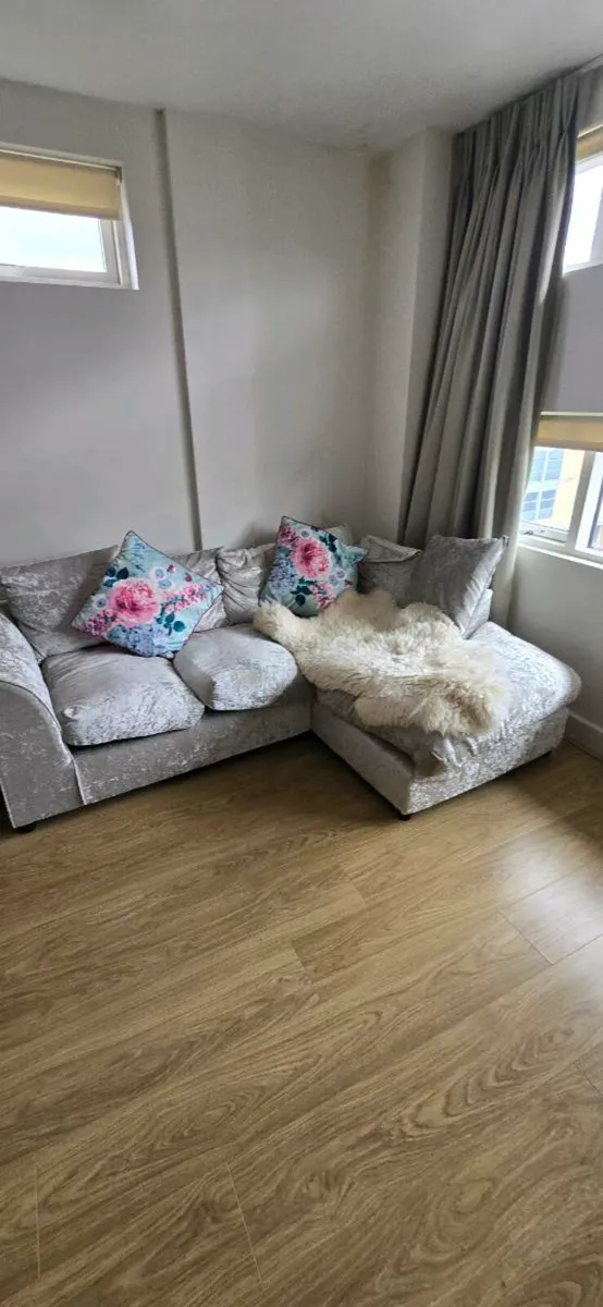 Sofa - Image 3