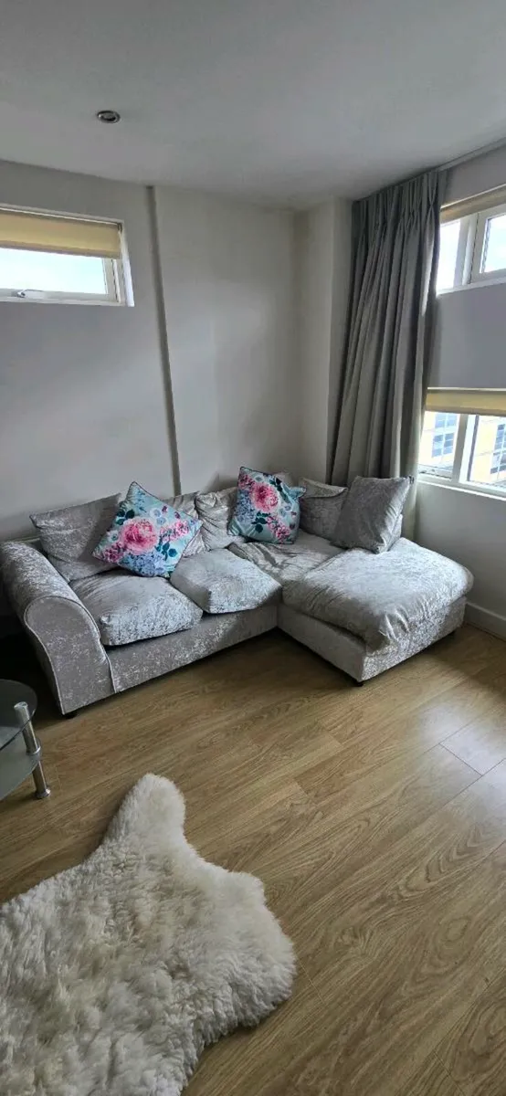 Sofa - Image 4