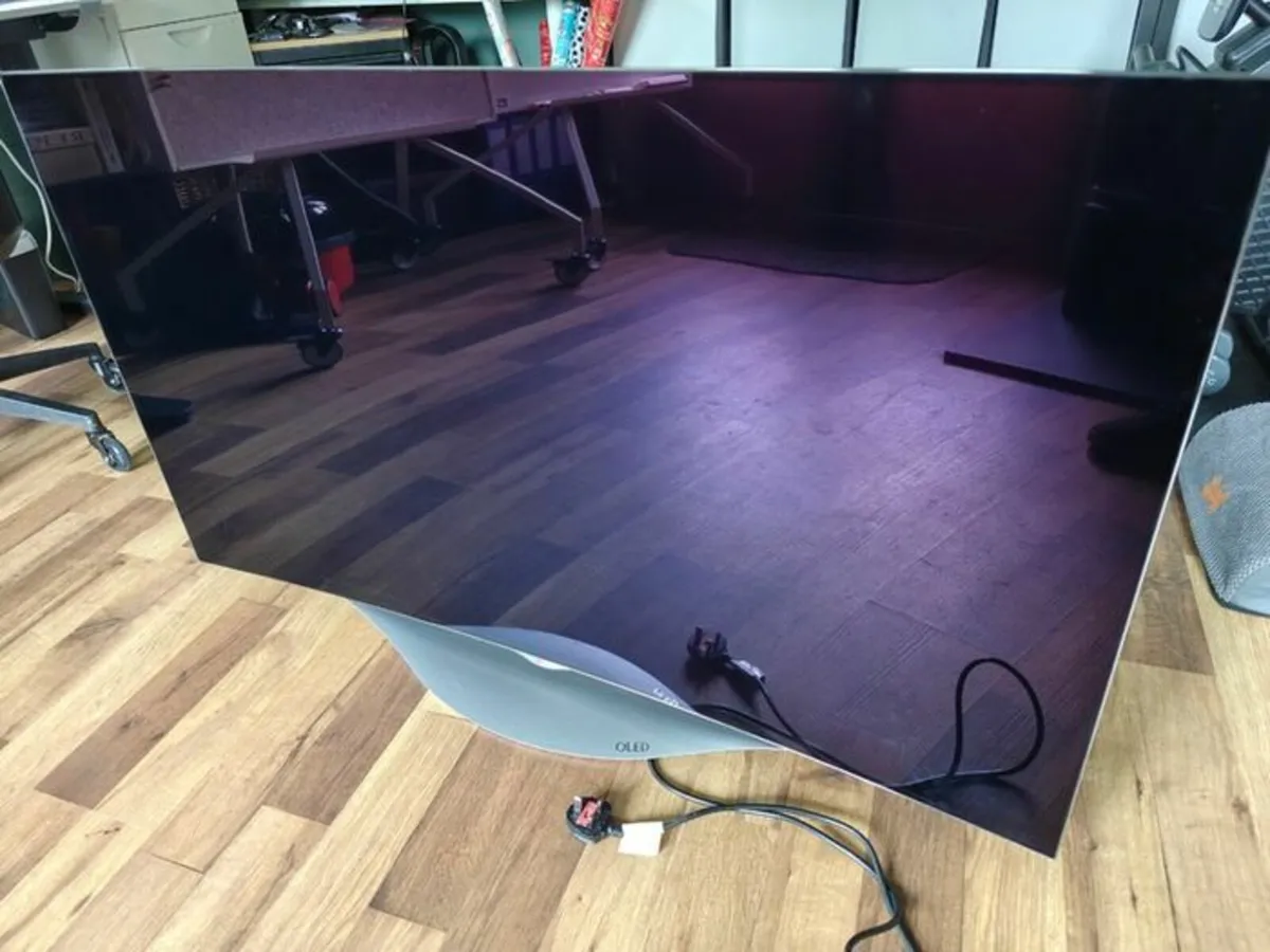 55 Inch Lg Full Hd Oled Tv - Image 1