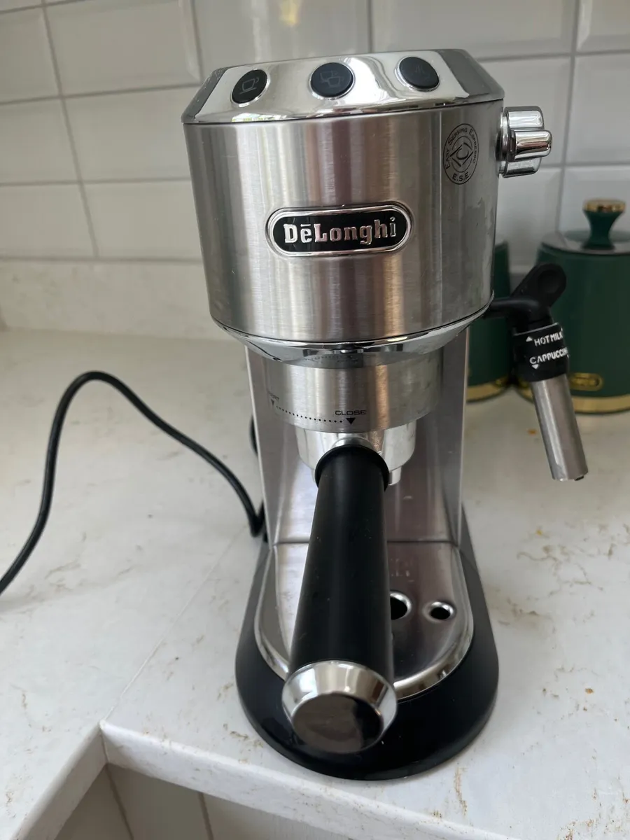DeLonghi coffee machine - Image 2