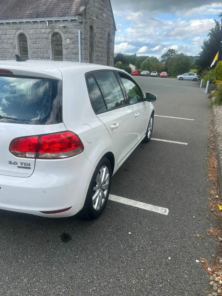 Volkswagen Golf 2012 - Image 4