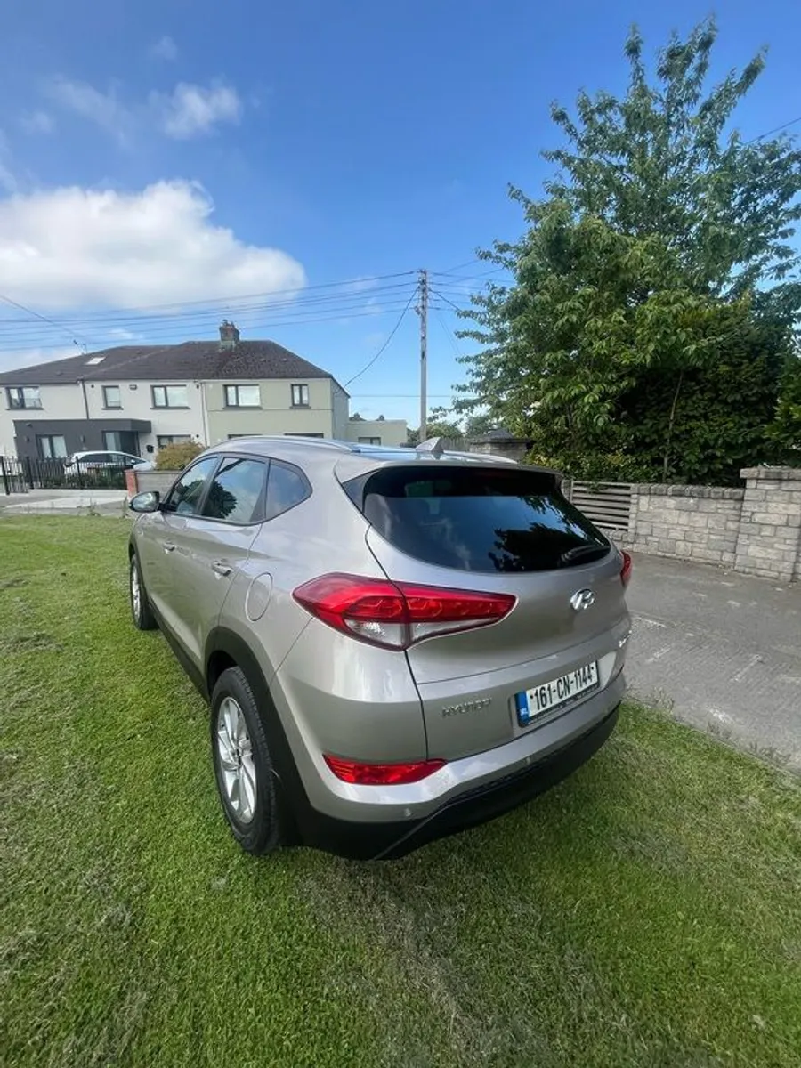 2016 Hyundai Tucson Executive (LOW MILAGE) - Image 3