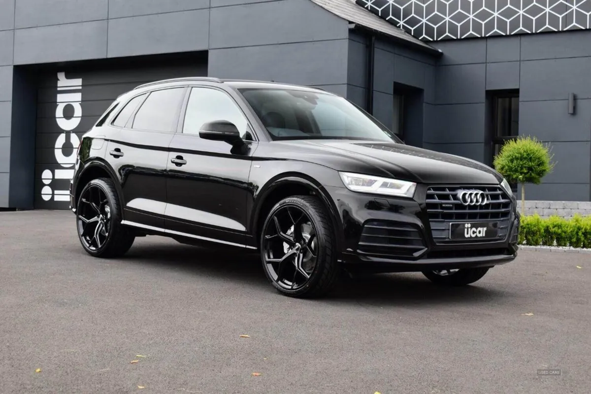 Audi Q5 2.0 TDI 40 S Line - Image 1