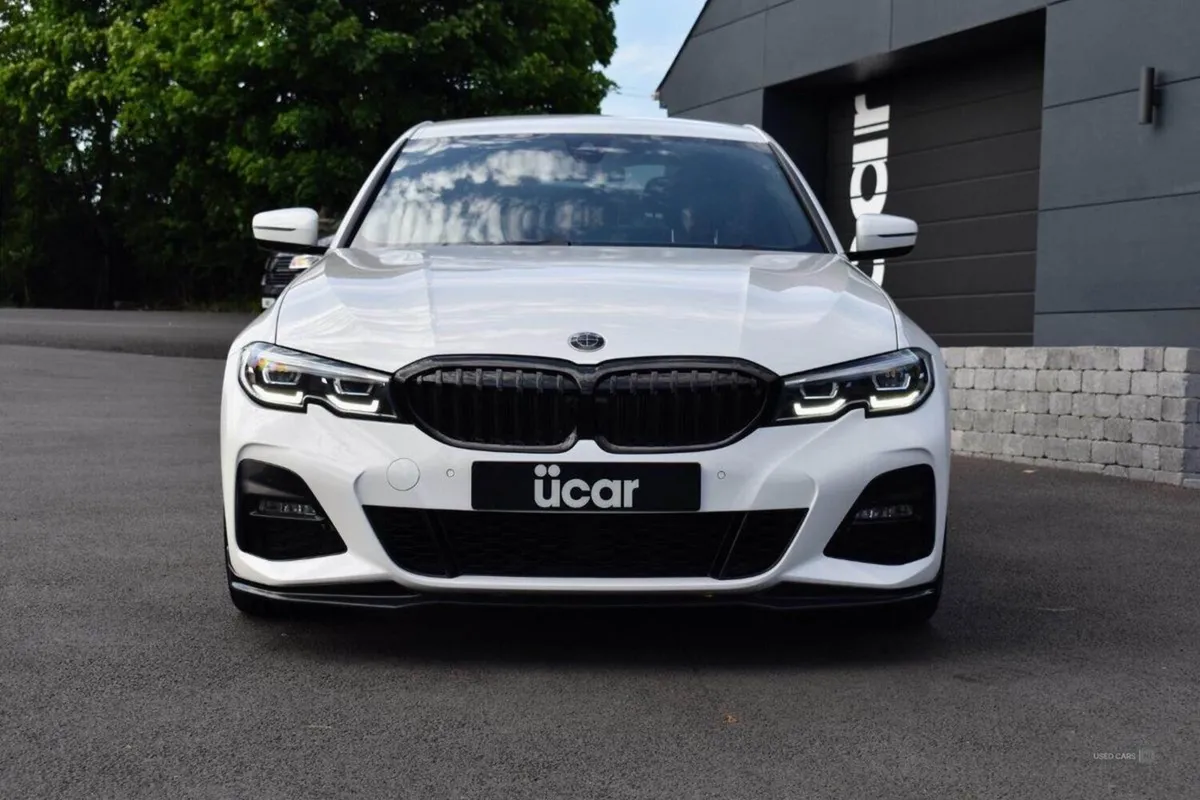 BMW 3 Series 2.0 320d M Sport Saloon - Image 2
