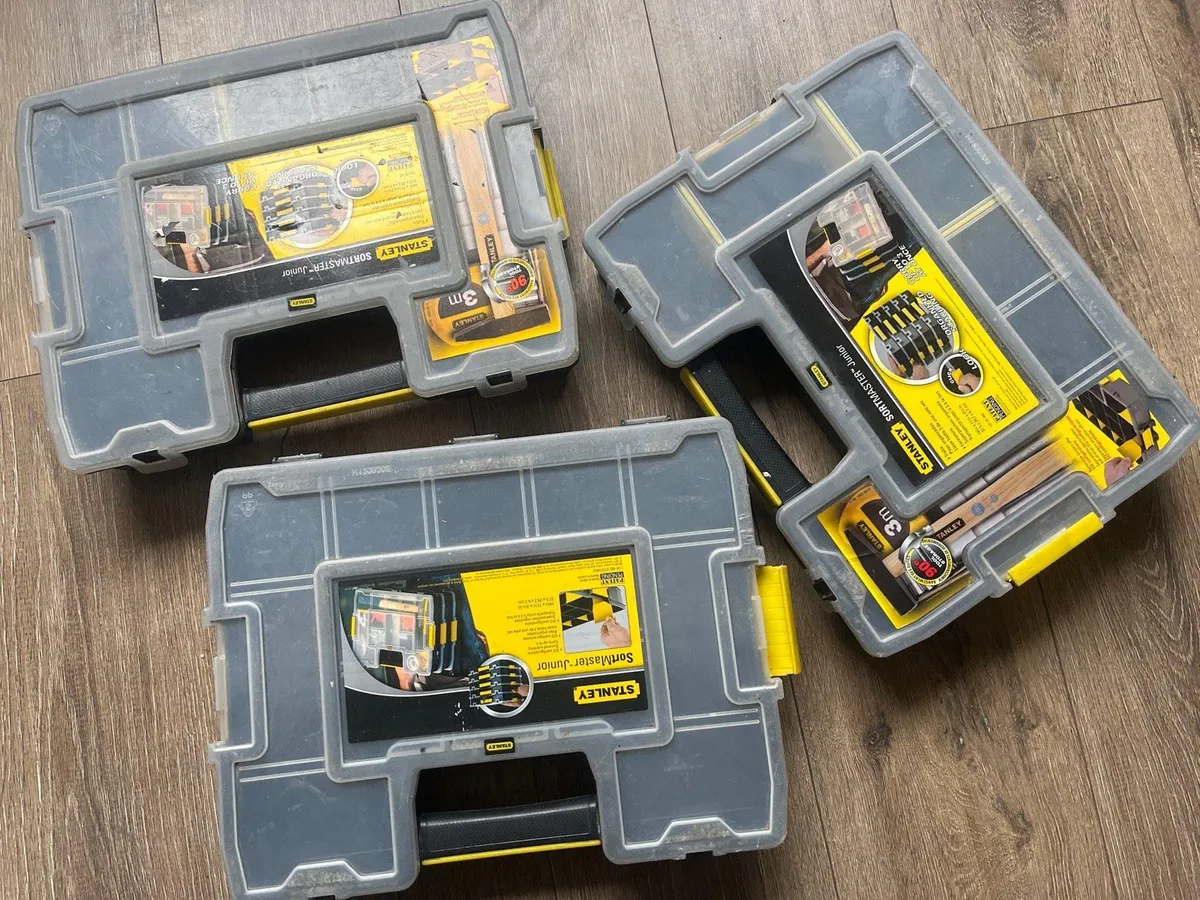 Tools boxes - Image 1