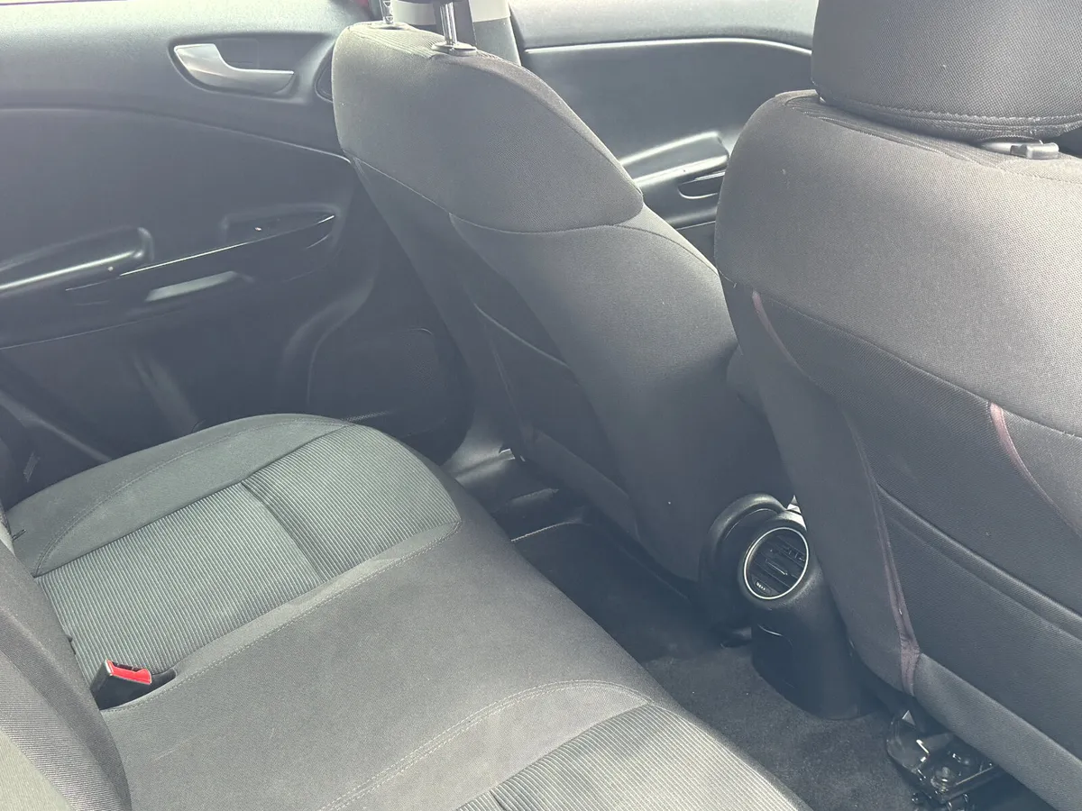 2012 Alfa Romeo Giulietta 1.4 Petrol - Image 4