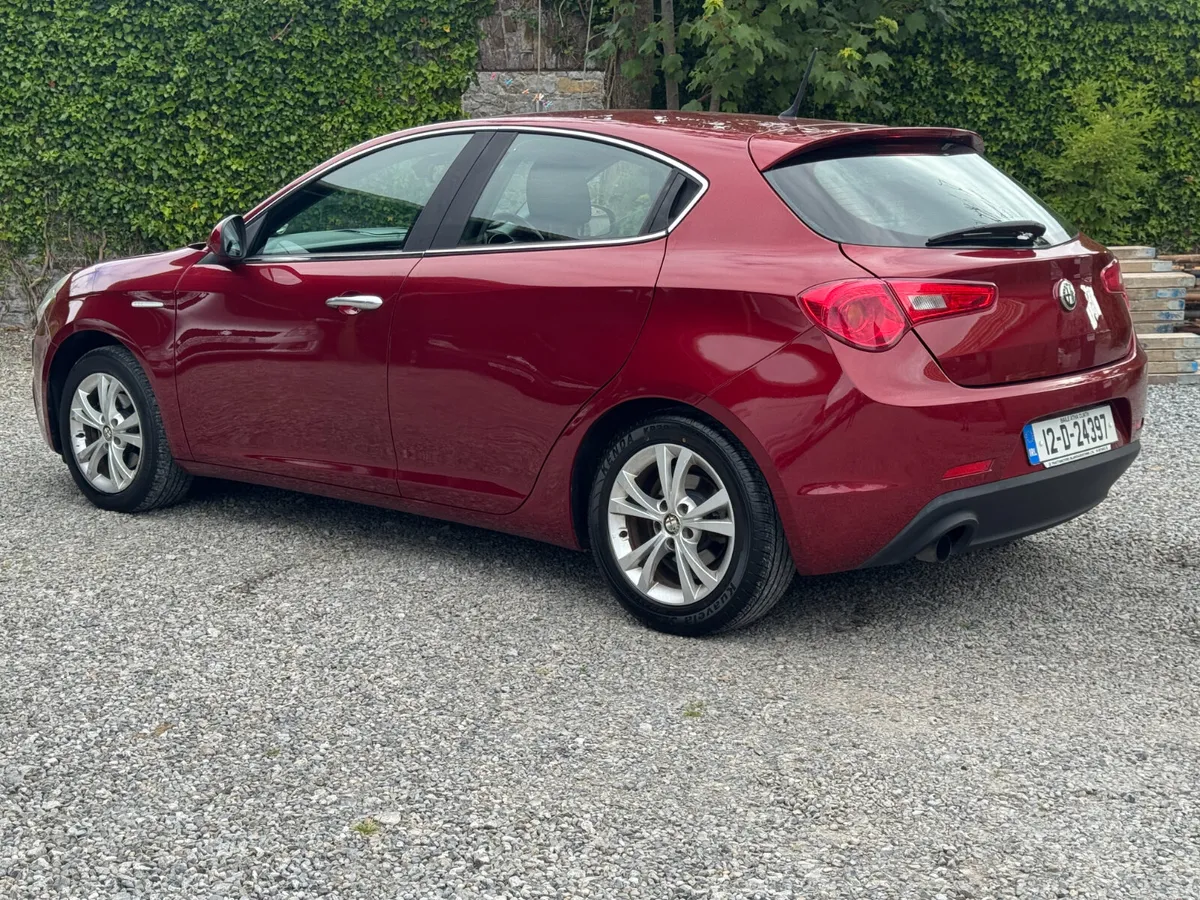 2012 Alfa Romeo Giulietta 1.4 Petrol - Image 3