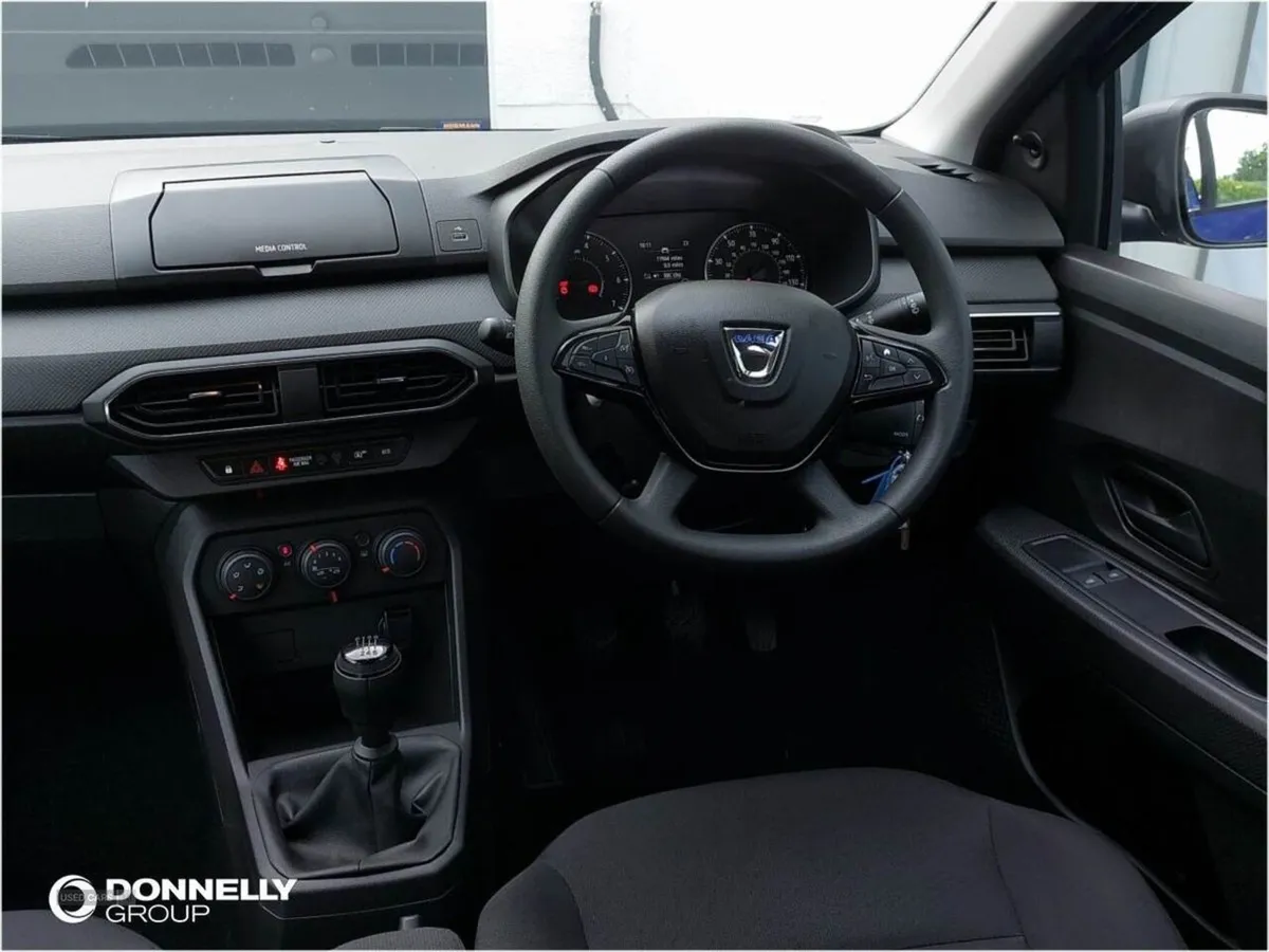 Dacia Sandero 1.0 TCe Bi-fuel Essential 5dr - Image 4