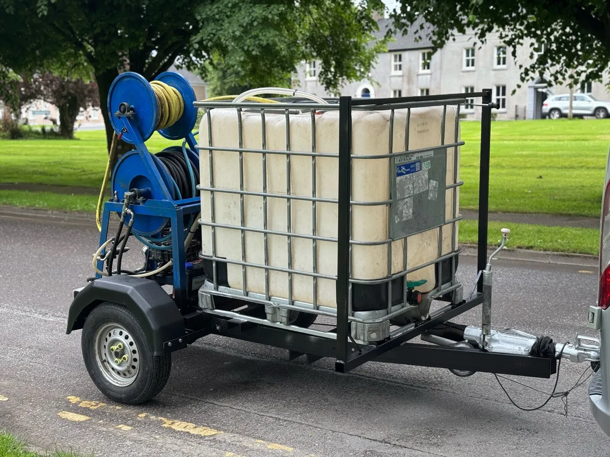 Drain cleaner/power washer on trailer - Image 4