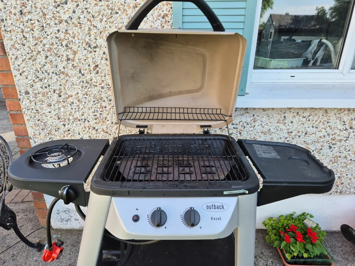 Outback Excel 310 Gas Barbecue - Image 2