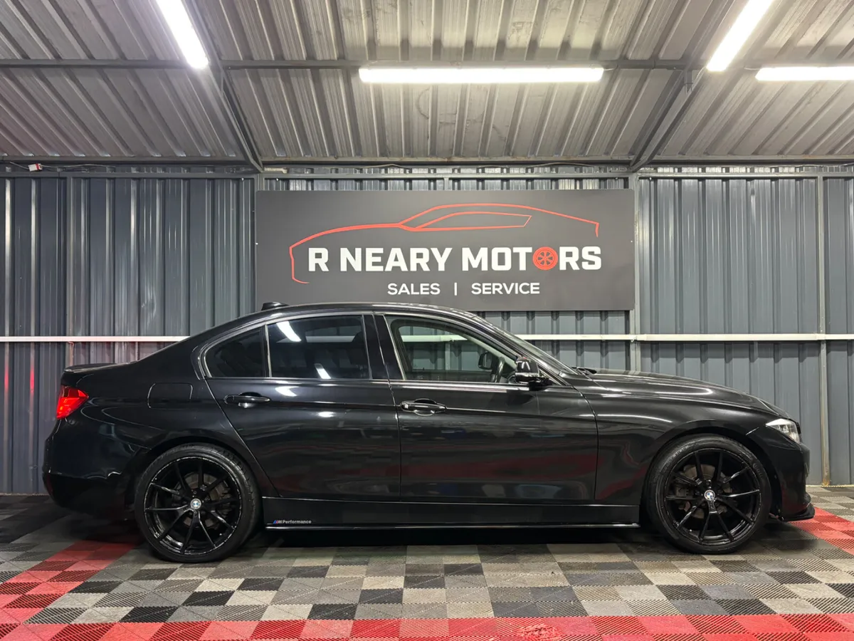 2013 BMW 3-Series F30 Diesel Sport Manual - Image 3