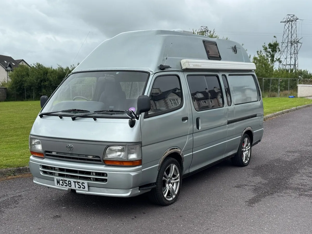 1995 hiace camper - Image 1