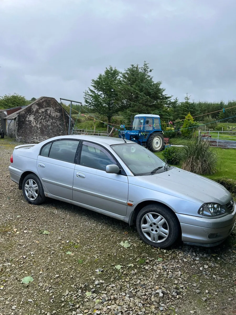 Toyota avensis 1.6vvti - Image 2