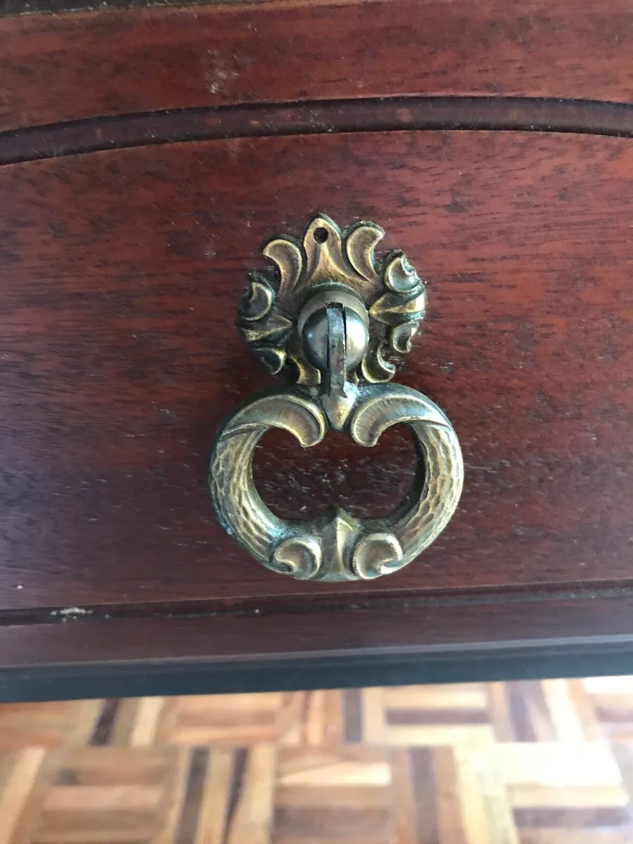 Mahogany dressing table with mirror - Image 3