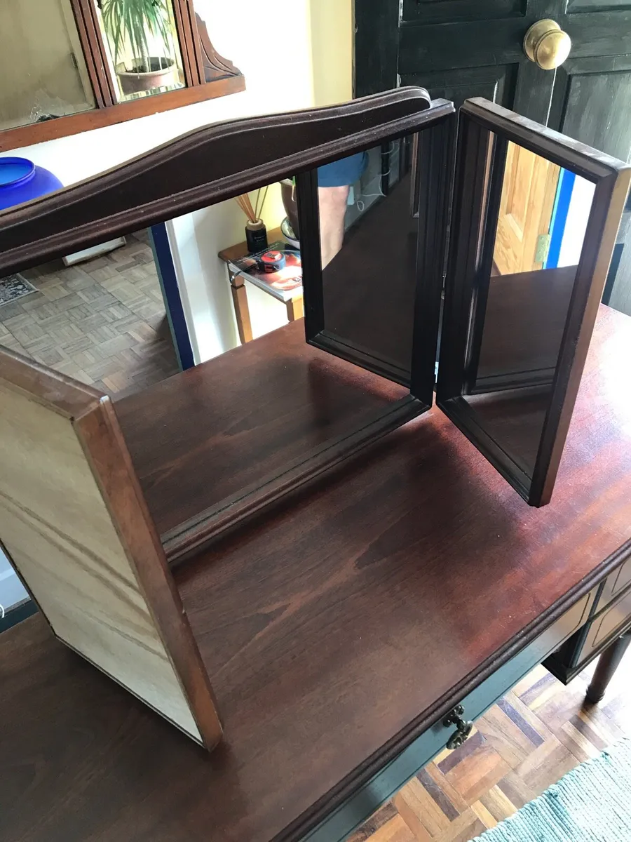 Mahogany dressing table with mirror - Image 4