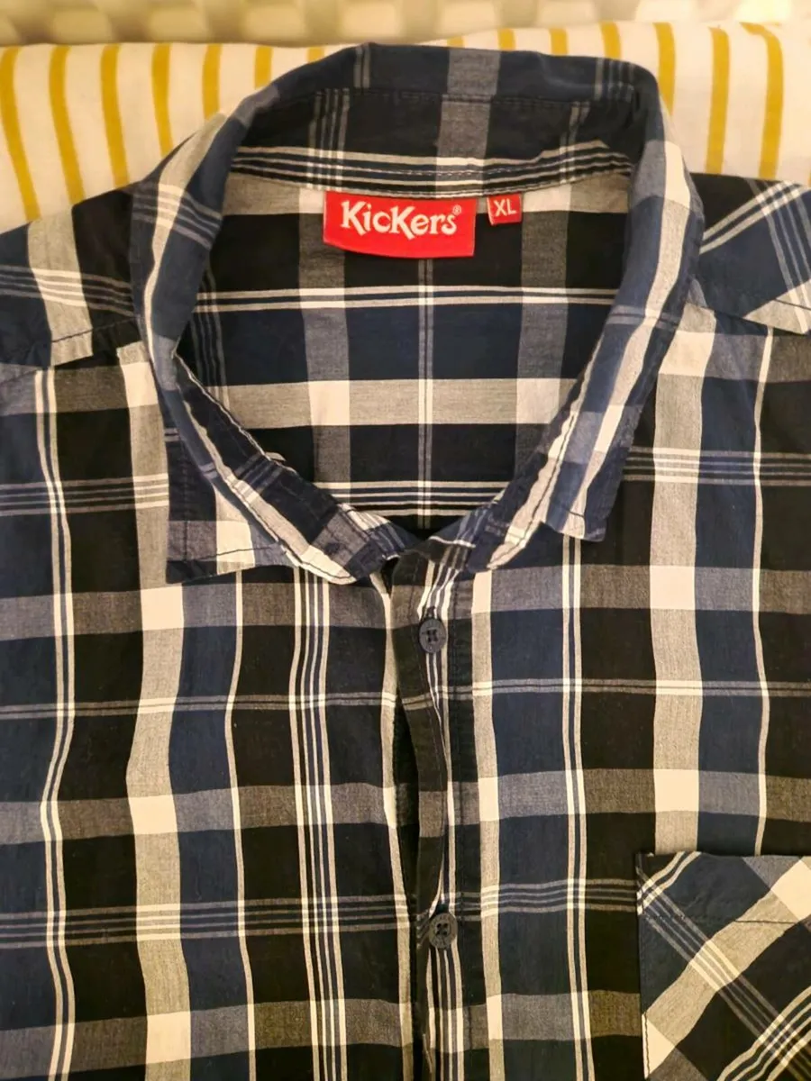 Kickers Vintage T-Shirt - Image 3