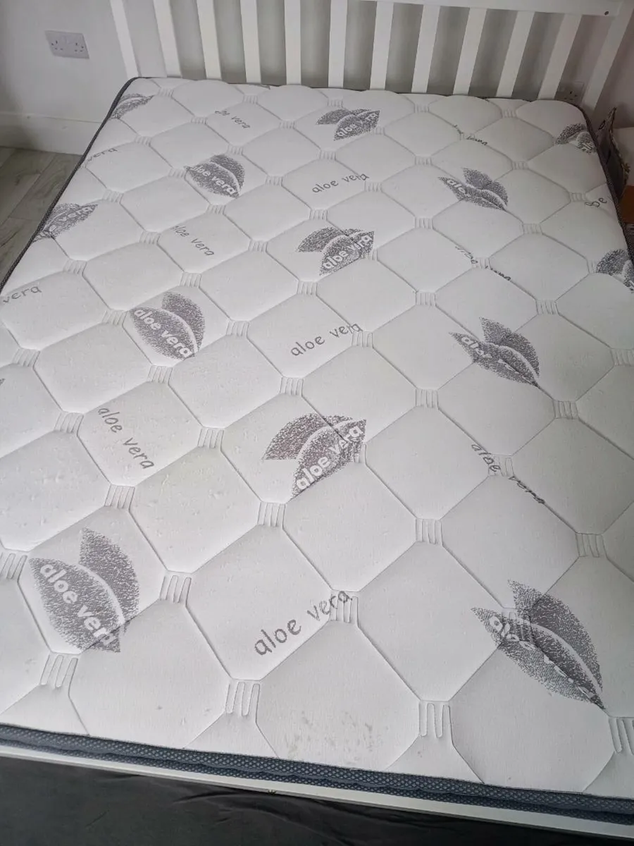 King size mattress - Image 1