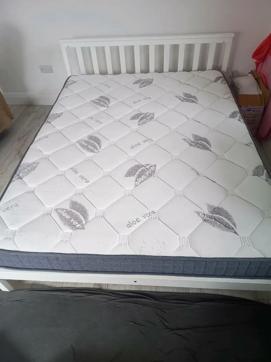 King size mattress - Image 2