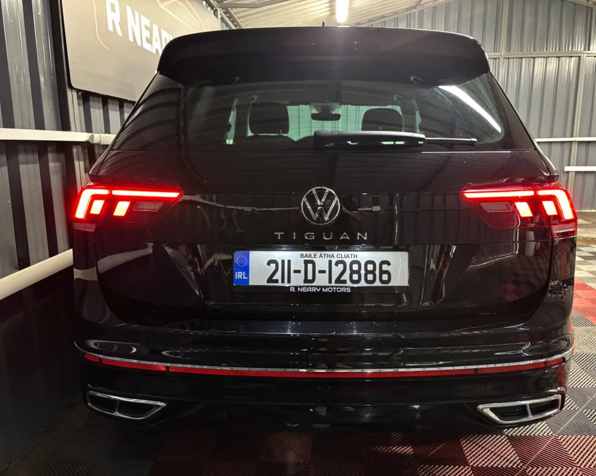 2021 211 Volkswagen Tiguan 2 Seat R-Line - Image 2