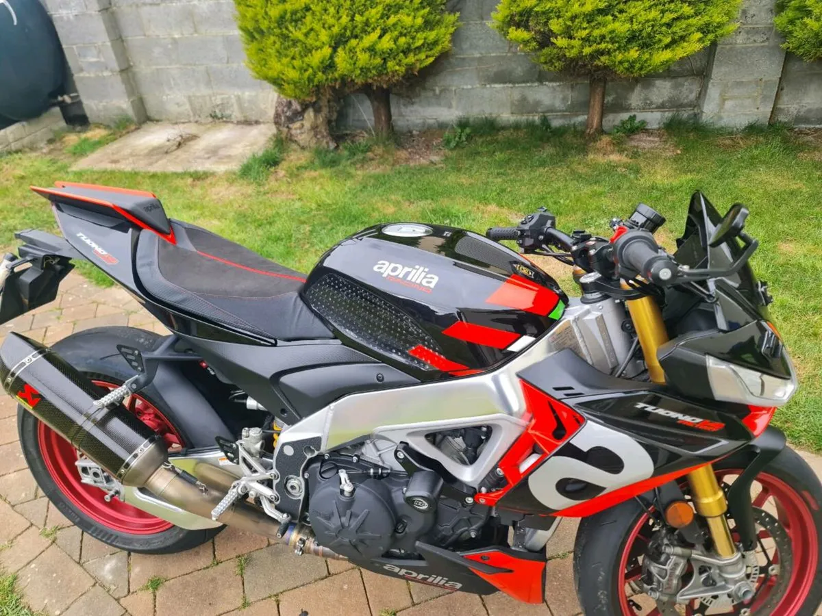Aprilia Tuono v4 1100 FACTORY - Image 2