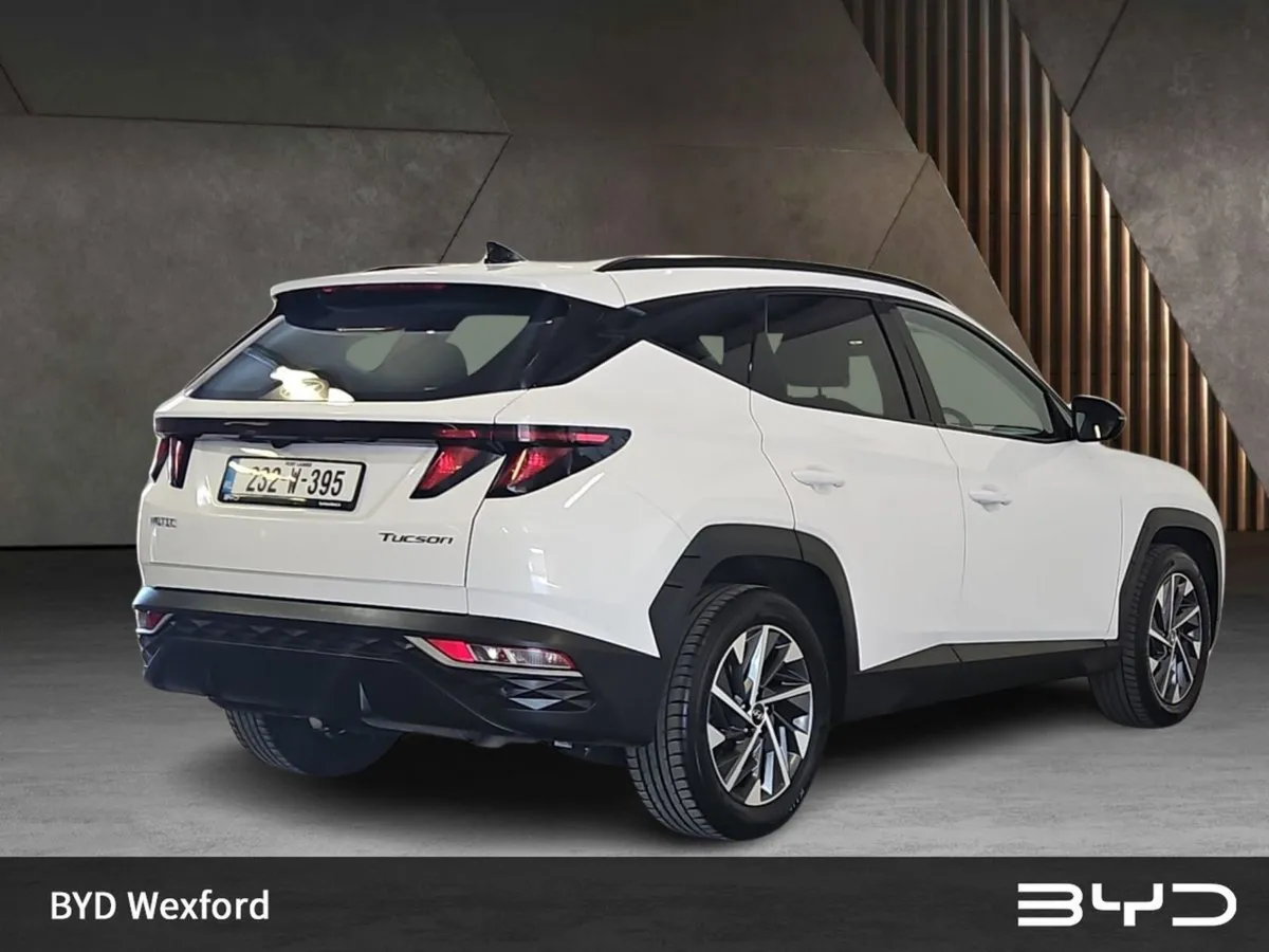 Hyundai Tucson 2WD Executive - Image 4