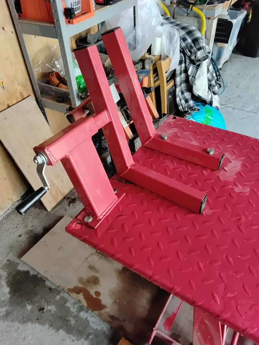 Motorcycle Lift - Image 4