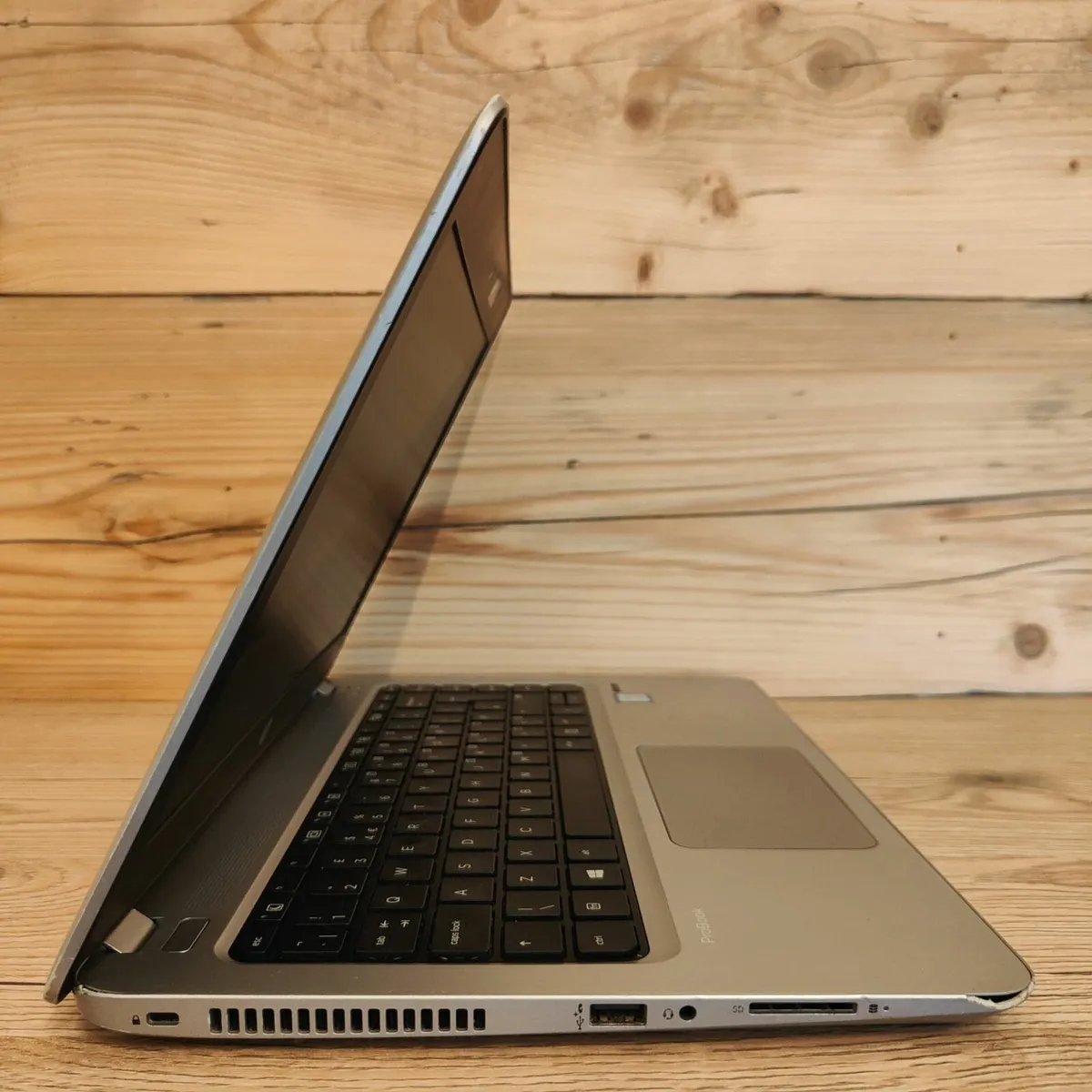 HP ProBook / 14" / Intel I5 7th Gen / 8Gb DDR4 / - Image 4